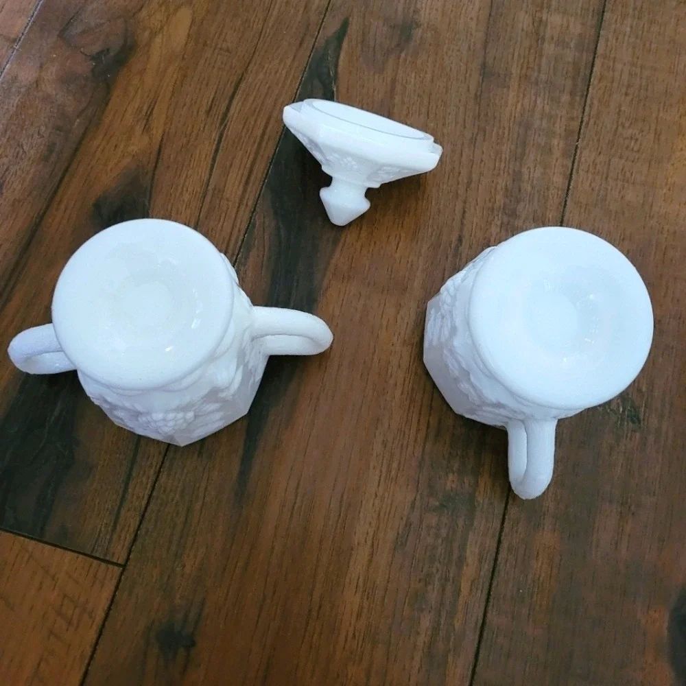 Vintage Westmoreland White Milk Glass‎ Harvest Grape Creamer Sugar Bowl Set 2pc